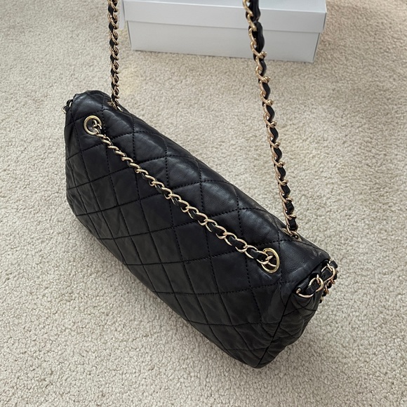 CHANEL Chain Around Flap Bag Sac Rabat - Picture 7 of 13